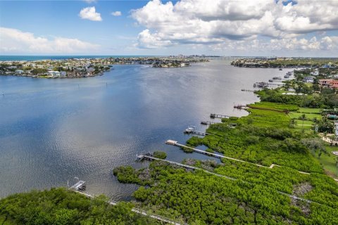 Condo in Largo, Florida, 2 bedrooms  № 1884751 - photo 10