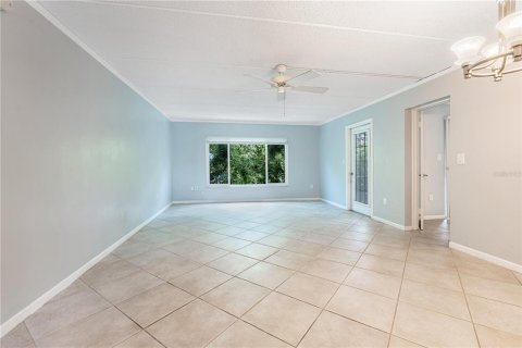 Condo in Largo, Florida, 2 bedrooms  № 1884751 - photo 5