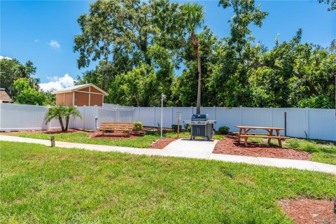 Condo in Largo, Florida, 2 bedrooms  № 1884751 - photo 26