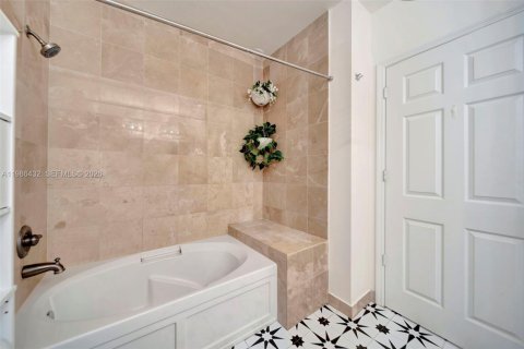 Copropriété à vendre à Hollywood, Floride: 2 chambres, 98.94 m2 № 2048191 - photo 7