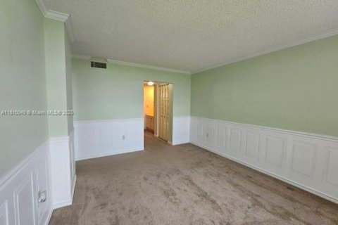 Condo in Pembroke Pines, Florida, 1 bedroom  № 1752700 - photo 8