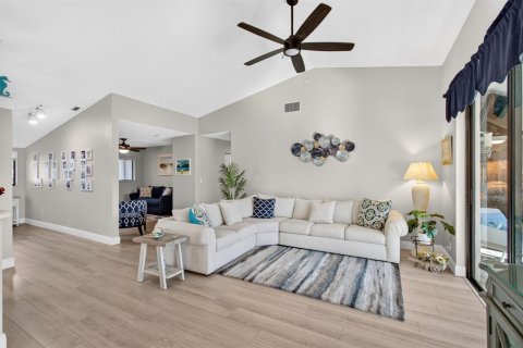 Copropriété à vendre à Boynton Beach, Floride: 3 chambres, 153.1 m2 № 2432914 - photo 13