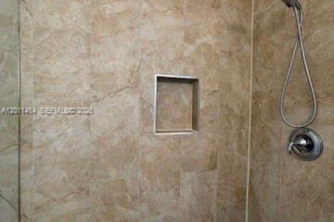 Condominio en alquiler en Sunrise, Florida, 3 dormitorios, 151.24 m2 № 2075200 - foto 21