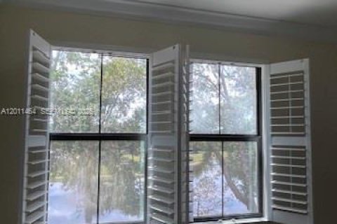 Condominio en alquiler en Sunrise, Florida, 3 dormitorios, 151.24 m2 № 2075200 - foto 24