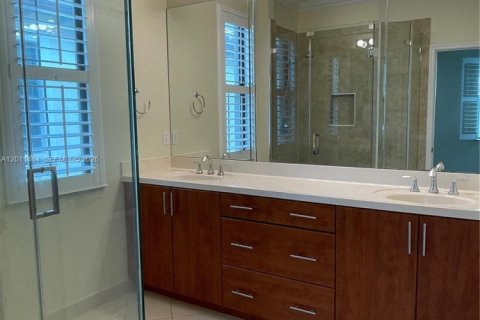 Condominio en alquiler en Sunrise, Florida, 3 dormitorios, 151.24 m2 № 2075200 - foto 14
