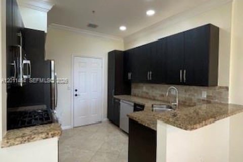 Condominio en alquiler en Sunrise, Florida, 3 dormitorios, 151.24 m2 № 2075200 - foto 5