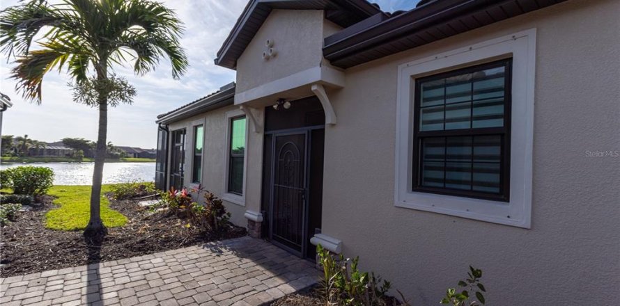 Villa ou maison à Sarasota, Floride 2 chambres, 152.27 m2 № 1665801