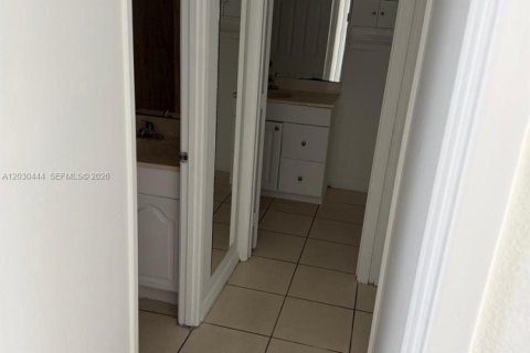 Copropriété à louer à Miami, Floride: 1 chambre, 79.99 m2 № 2153814 - photo 12
