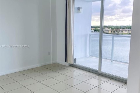 Copropriété à louer à Miami, Floride: 1 chambre, 79.99 m2 № 2153814 - photo 3