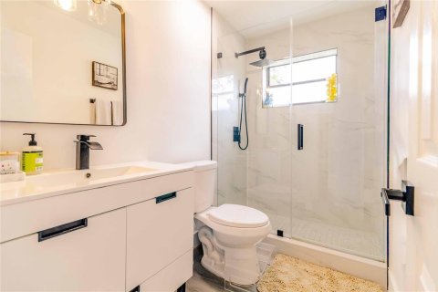 House in Miami, Florida 3 bedrooms, 127.74 sq.m. № 2190815 - photo 21