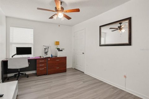 Casa en venta en Kissimmee, Florida, 5 dormitorios, 302.58 m2 № 2386030 - foto 14