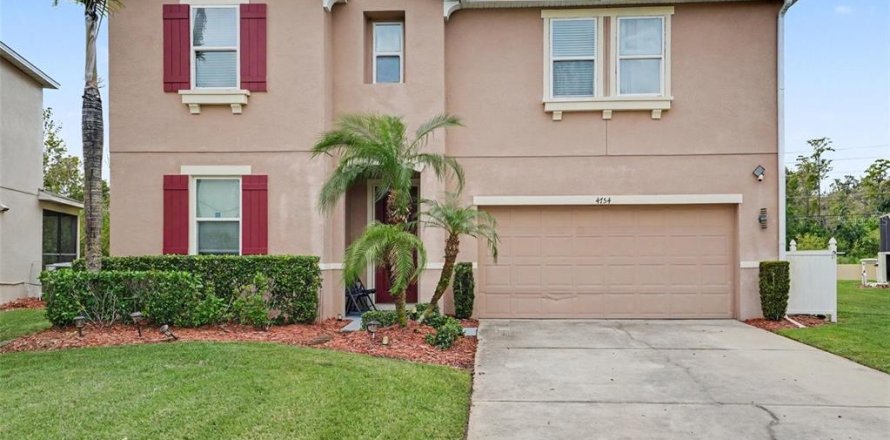 Casa en Kissimmee, Florida 5 dormitorios, 302.58 m2 № 2386030
