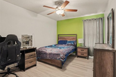 Casa en venta en Kissimmee, Florida, 5 dormitorios, 302.58 m2 № 2386030 - foto 24