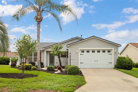 Casa en The Villages, Florida 3 dormitorios, 137.96 m2 № 2364474