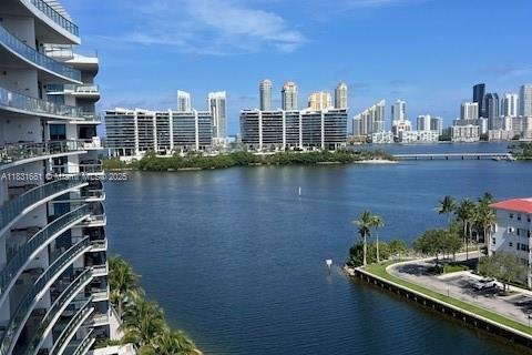 Condominio en venta en Aventura, Florida, 4 dormitorios, 211.35 m2 № 1820423 - foto 6