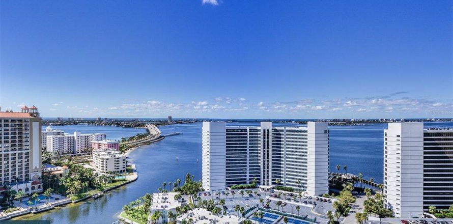 Condo in Sarasota, Florida, 3 bedrooms  № 2143741