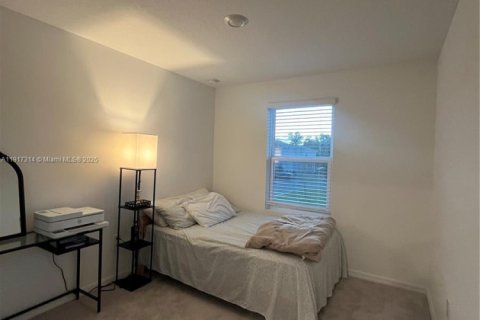 Touwnhouse à vendre à Kissimmee, Floride: 3 chambres № 1973504 - photo 4