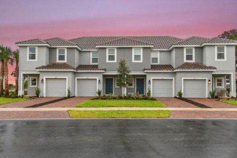 Touwnhouse à vendre à Kissimmee, Floride: 3 chambres № 1973504 - photo 1