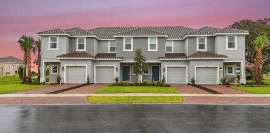 Touwnhouse à Kissimmee, Floride 3 chambres № 1973504