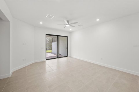 Villa ou maison à vendre à Lakewood Ranch, Floride: 2 chambres, 134.52 m2 № 1806814 - photo 17