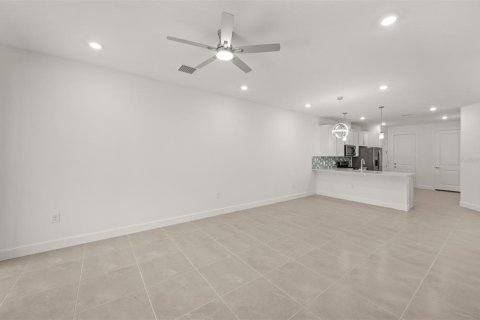Villa ou maison à vendre à Lakewood Ranch, Floride: 2 chambres, 134.52 m2 № 1806814 - photo 14