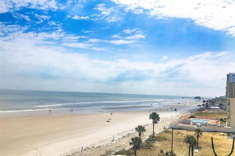 Condominio en venta en Daytona Beach, Florida, 3 habitaciones, 47.84 m2 № 1905341 - foto 23