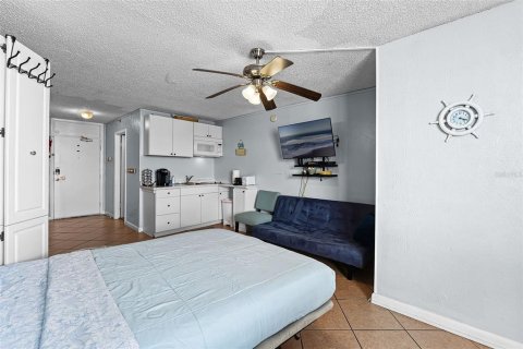 Condominio en venta en Daytona Beach, Florida, 3 habitaciones, 47.84 m2 № 1905341 - foto 9