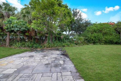 House in Delray Beach, Florida 3 bedrooms, 89.37 sq.m. № 2399649 - photo 11