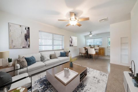House in Delray Beach, Florida 3 bedrooms, 89.37 sq.m. № 2399649 - photo 3
