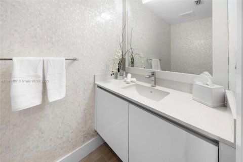 Adosado en venta en Miami Beach, Florida, 4 dormitorios, 228.17 m2 № 1947963 - foto 16