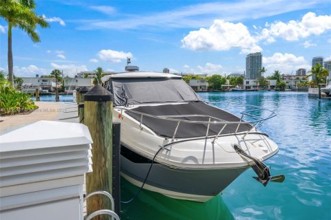 Adosado en venta en Miami Beach, Florida, 4 dormitorios, 228.17 m2 № 1947963 - foto 6