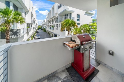 Adosado en venta en Miami Beach, Florida, 4 dormitorios, 228.17 m2 № 1947963 - foto 22