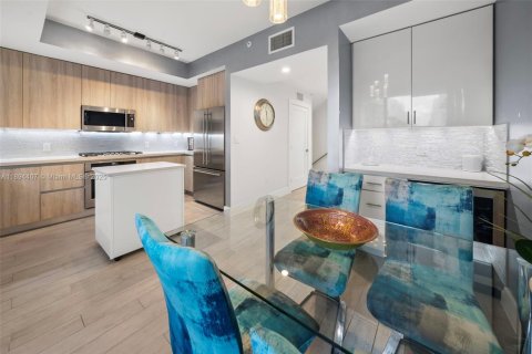 Adosado en venta en Miami Beach, Florida, 4 dormitorios, 228.17 m2 № 1947963 - foto 20