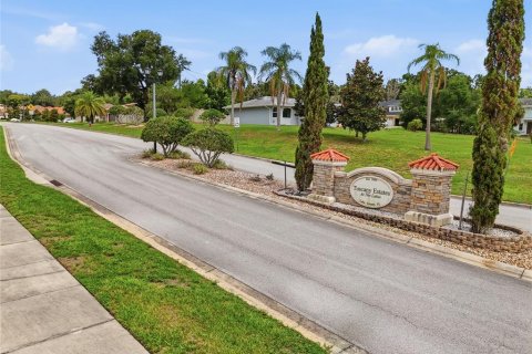 House in Clermont, Florida 4 bedrooms, 238.57 sq.m. № 2199839 - photo 17