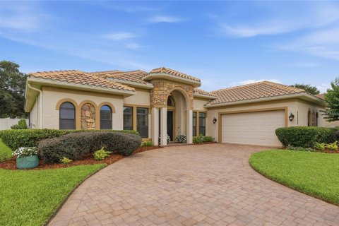 House in Clermont, Florida 4 bedrooms, 238.57 sq.m. № 2199839 - photo 23
