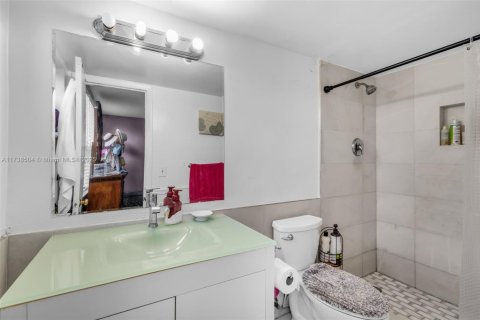 Condominio en venta en Miami, Florida, 2 dormitorios, 107.4 m2 № 1937759 - foto 8