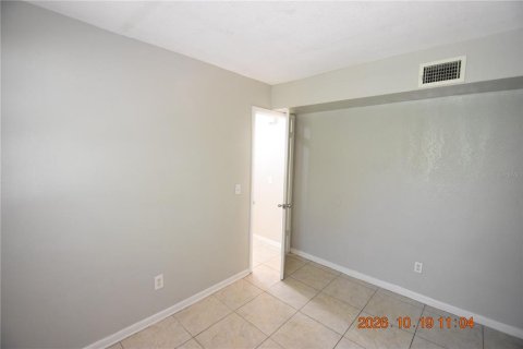 Villa ou maison à louer à Tampa, Floride: 3 chambres, 97.55 m2 № 2427355 - photo 25