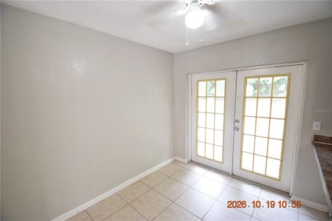 Villa ou maison à louer à Tampa, Floride: 3 chambres, 97.55 m2 № 2427355 - photo 6