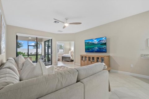House in LORRAINE LAKES in Bradenton, Florida 2 bedrooms, 144.65 sq.m. № 1754808 - photo 23