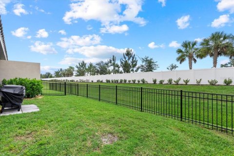 House in LORRAINE LAKES in Bradenton, Florida 2 bedrooms, 144.65 sq.m. № 1754808 - photo 30