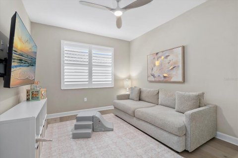 House in LORRAINE LAKES in Bradenton, Florida 2 bedrooms, 144.65 sq.m. № 1754808 - photo 5