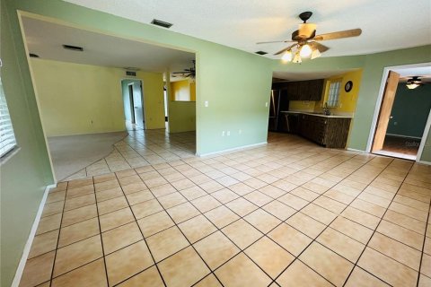 Villa ou maison à louer à Palm Harbor, Floride: 3 chambres, 162.58 m2 № 2308947 - photo 8