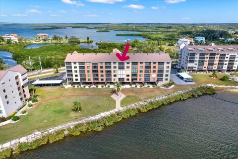 Condo in Port Richey, Florida, 2 bedrooms  № 1544105 - photo 20