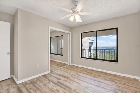 Condo in Port Richey, Florida, 2 bedrooms  № 1544105 - photo 15