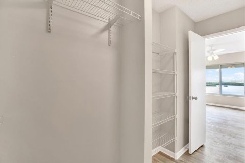 Condo in Port Richey, Florida, 2 bedrooms  № 1544105 - photo 12