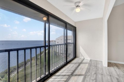 Condo in Port Richey, Florida, 2 bedrooms  № 1544105 - photo 19
