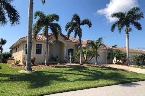 Casa en venta en Punta Gorda, Florida, 3 dormitorios, 197.97 m2 № 1913719 - foto 2
