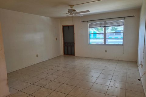 Copropriété à vendre à Saint Petersburg, Floride: 2 chambres, 82.68 m2 № 2368934 - photo 2