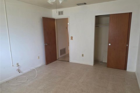 Copropriété à vendre à Saint Petersburg, Floride: 2 chambres, 82.68 m2 № 2368934 - photo 11