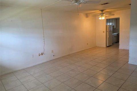 Copropriété à vendre à Saint Petersburg, Floride: 2 chambres, 82.68 m2 № 2368934 - photo 3